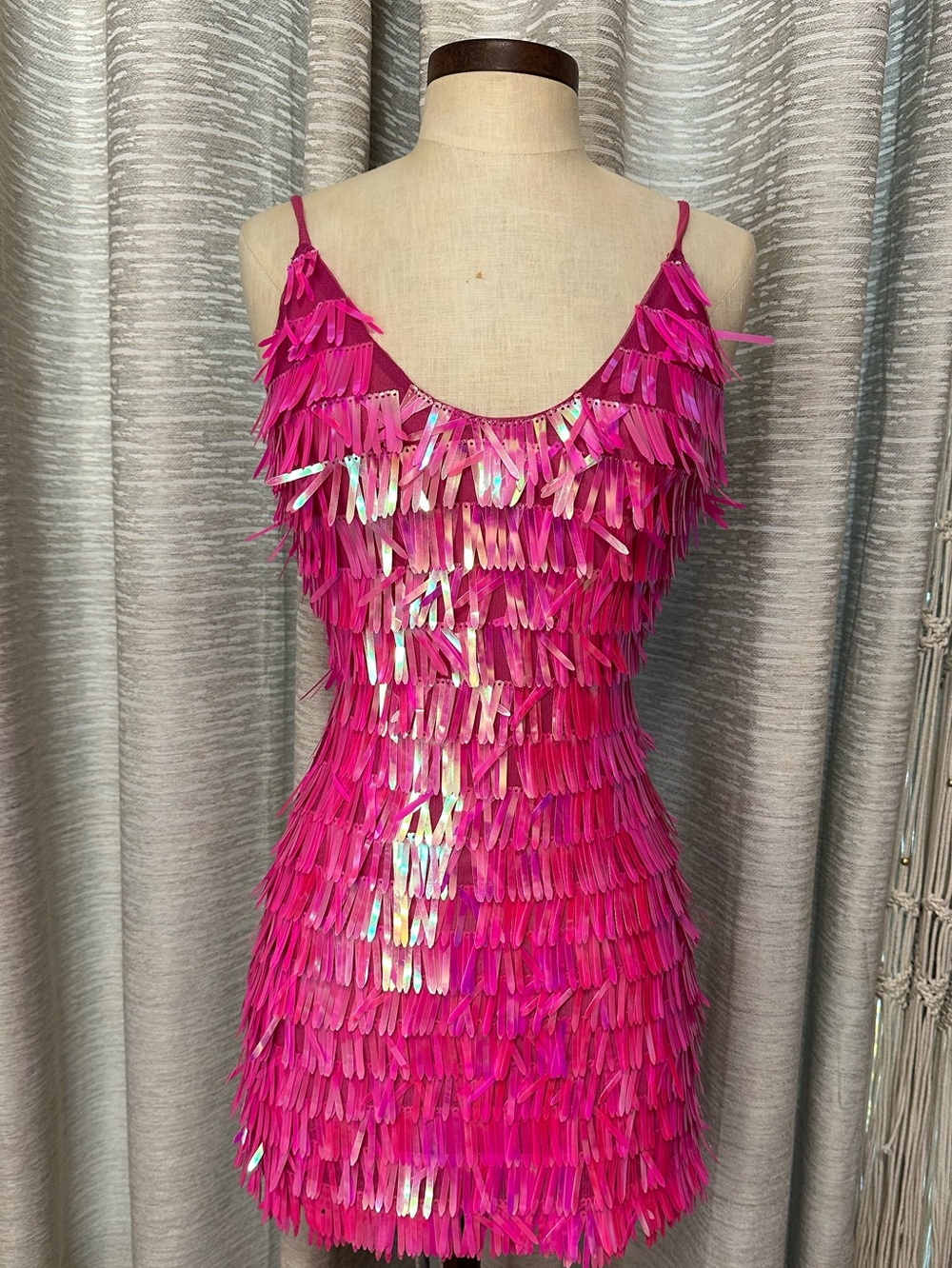 White Fox Hot Pink Iridescent Sequin Party Mini Dress XS Festival Club